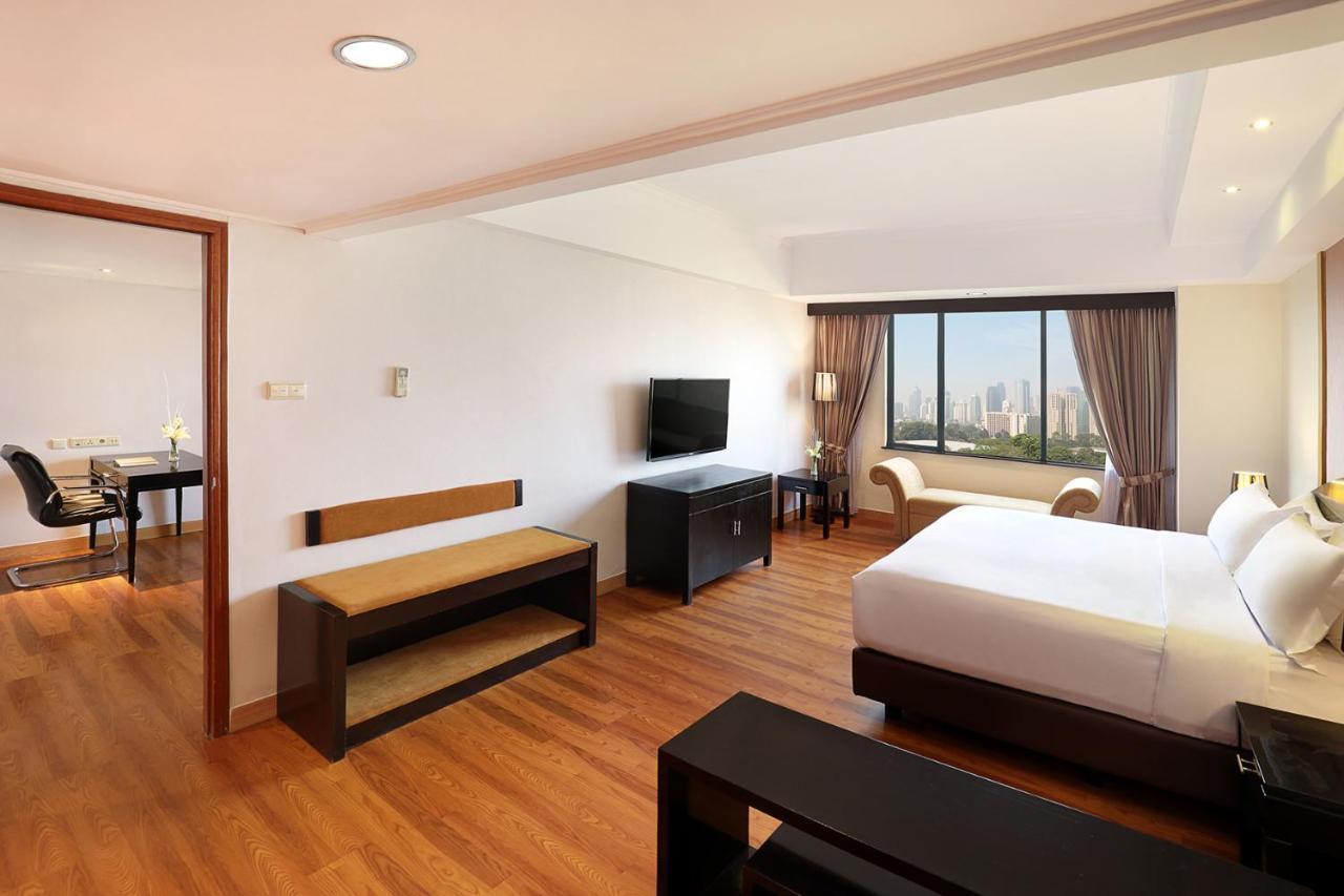 Artotel Gelora Senayan Hotel 4*