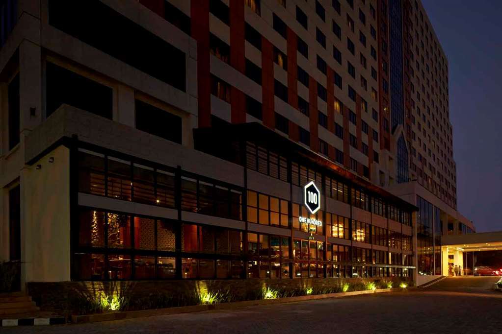 Artotel Gelora Senayan 4*